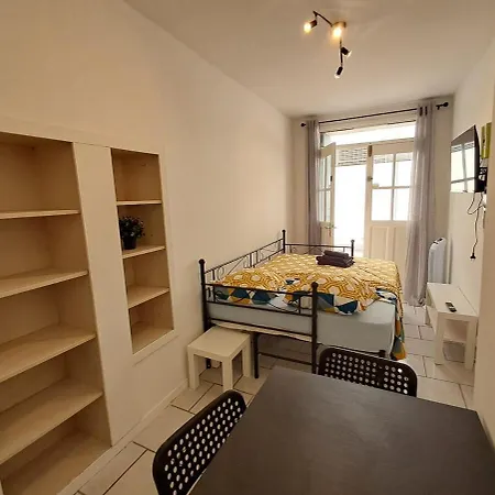 Budgetbnb 180 Centre Tolón