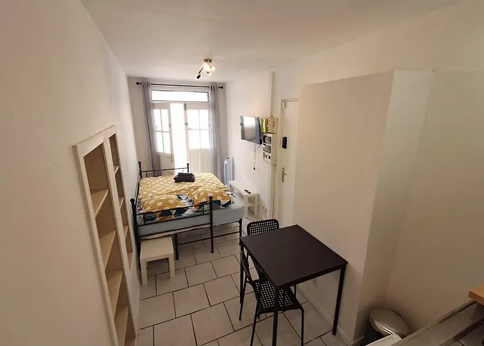 Budgetbnb 180 Centre Apartment
