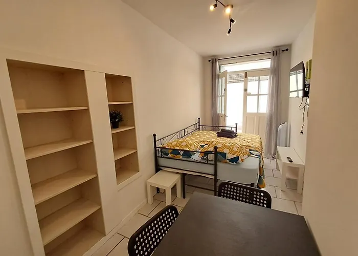 Budgetbnb 180 Centre Toulon